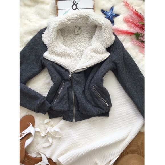 SOLD🚫Abercrombie & Fitch Iron Range Sherpa - Picture 10 of 12